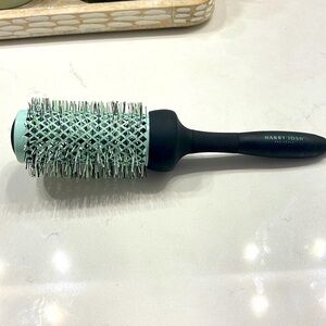 Harry Josh round brush. Used once. Cleaned